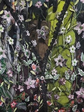 CHRIS MCLAUGHLIN BLACL SHEER FLORAL EMBROIDERED TOP/JACKET